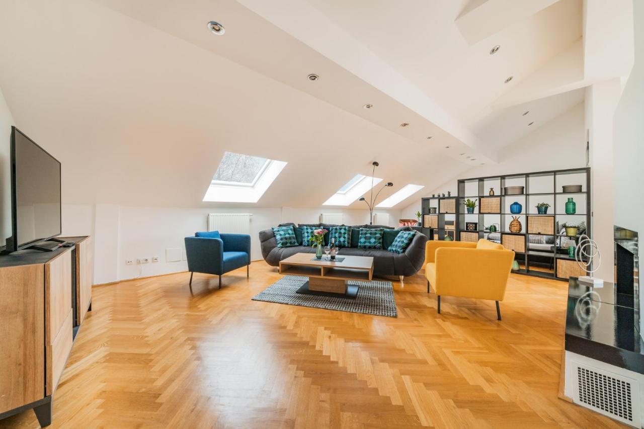 Penthouse Apartment - Sauna - Terrasse - Kamin - Ac Wenen Buitenkant foto